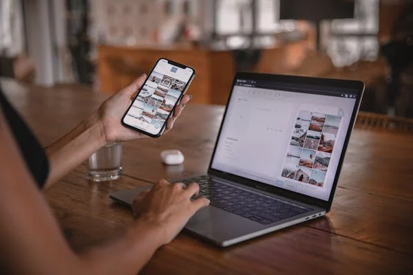Running a business from phone and laptop